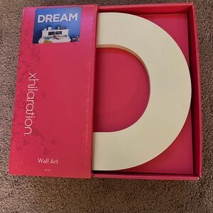 DREAM wall letter decor